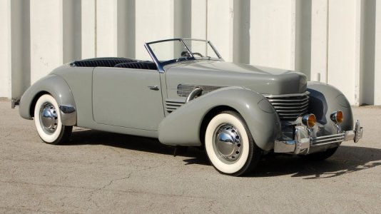 1937 Cord 2.jpeg