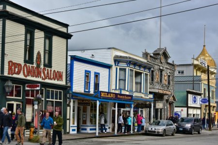 Red Onion Saloon.jpg