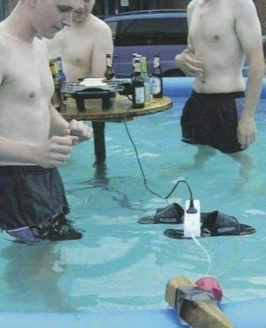 extension-power-cord-on-the-pool-hilariously-bad-situations.jpg extension-power-cord-on-the-pool-hilariously-bad-situations.jpg