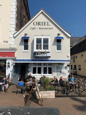 oriel.jpg