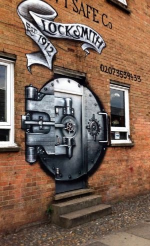 Shoreditch-London-625x1024.jpg