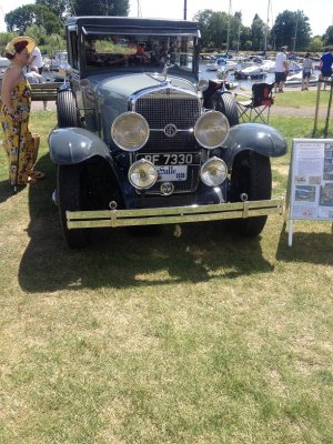 Classics on the quay 007.JPG