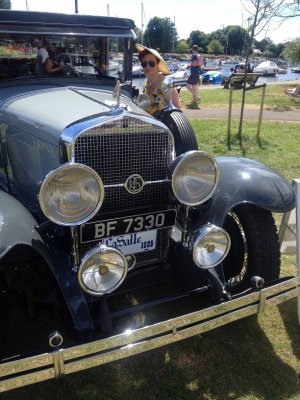 Classics on the quay 008.JPG
