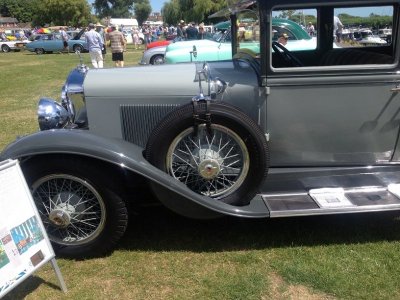 Classics on the quay 009.JPG