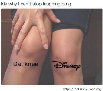 Dat-Knee-and-Disney.jpg