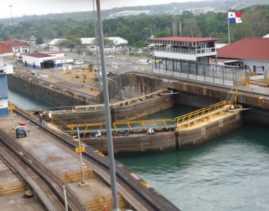 Panama Canal 3.jpg Panama Canal 3.jpg