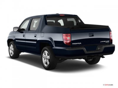 2014_honda_ridgeline_angularrear.jpg