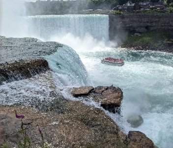 Niagara Falls Horseshoe Falls.jpg