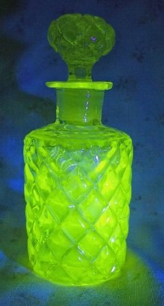 perfume6uv.jpg