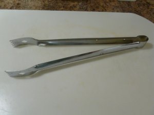 tongs (800x600).jpg