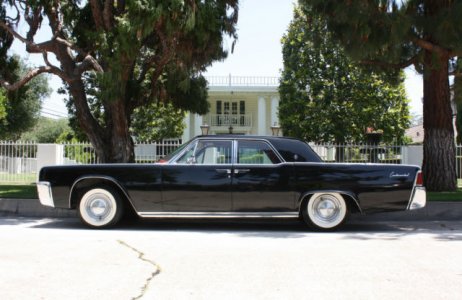 1962 lincoln.JPG