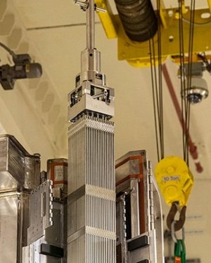 nuke fuel rod.jpg nuke fuel rod.jpg
