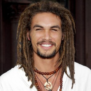 jason-momoa-109561656-600x600jpg.jpg
