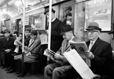 people-reading-newspapers-7.jpg