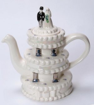 weddingcaketpot.jpg