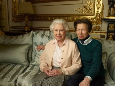 queenandAnn.jpg