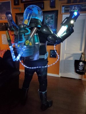 Stockton con - Mr. Freeze 8-22 - back.jpg
