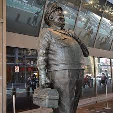 Ralph Kramden Statue – New York, New York - Atlas Obscura