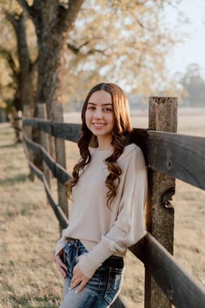 Alyssa senior photo.jpg