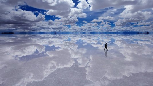 bolivia-salt-flats-or-salar-de-uyuni.jpg bolivia-salt-flats-or-salar-de-uyuni.jpg