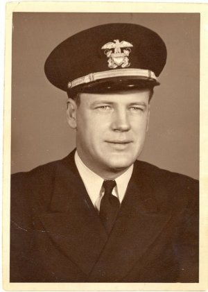 LT Herbert Pecos WW2 (about 1943).jpg