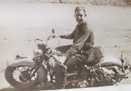 Dad motorcycle2.jpg