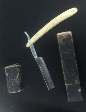 razor.jpg