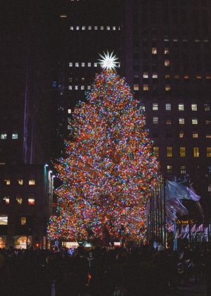 best-christmas-lights-of-nyc-parking-guide-scaled.jpg