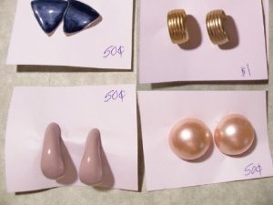 earrings1.jpg