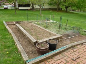 facing back of house (800x600).jpg