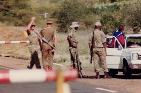 RoadBlockSouthAfrica001.jpg
