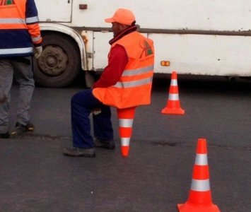 stupid-and-dangerous-situations-2.jpg