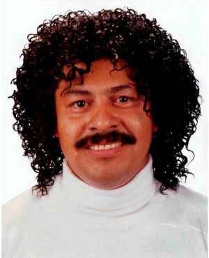 men-curly-short-hairstyles-lovely-hairstyle-for-men-curl-hairstyle-pop-of-men-curly-short-hair...jpg