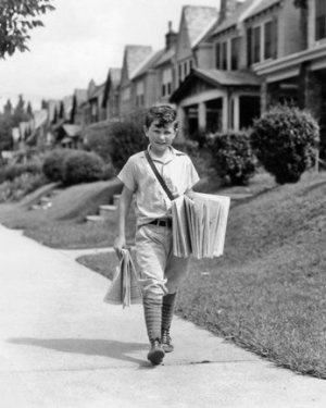 1930s-newsboy-delivering-newspapers.jpg