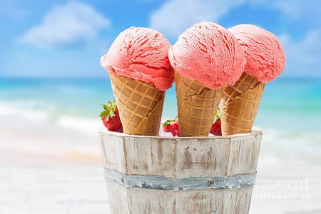 close-up-strawberry-ice-creams-christopher-and-amanda-elwell.jpg