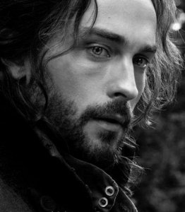 a ichabod blk & white 2 B.JPG