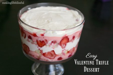 Easy-valentine-trifle-dessert-8[1].jpg