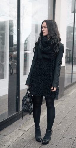 Crochet-Dress-with-Leggings-257x500.jpg