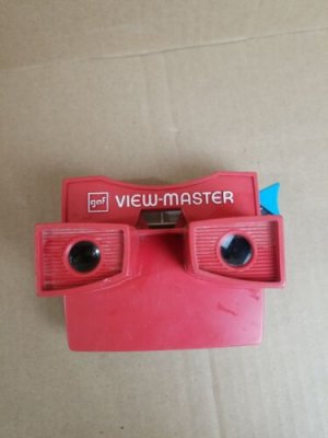 Red Viewmaster.jpg