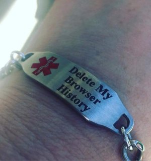 funny-medical-alert-bracelet-delete-browser-history.jpg