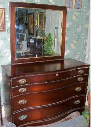 dresser1a.jpg dresser1a.jpg