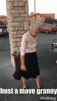 funny-funny-dance.gif