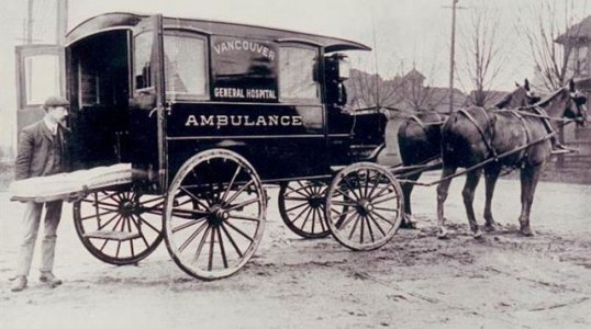 4.bp_.blogspot.comEarlyAmbulancesOver100-6759f6803ac50d3052204b541e56975c7c2fe7e1.jpg