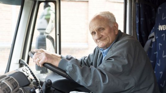 OLDEST_DRIVER_012.jpg