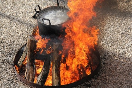 fish-boil-fire-door-county.jpg