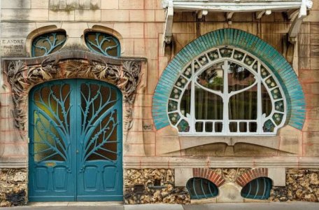 a-detail-of-the-facade-of-the-huot-house-in-nancy-france-v0-JLn5Z46RnGy-h0mNzM7prsUnx668oRTdbo...jpg
