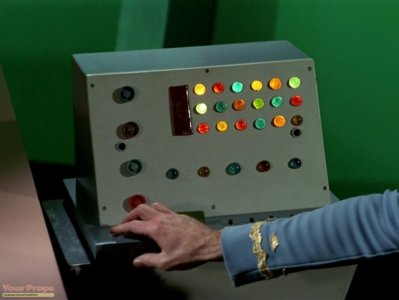 star-trek-the-original-series-desktop-computer-3.jpg