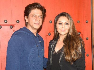 shah_rukh_khan_gauri_khan_main_0 (1).jpg