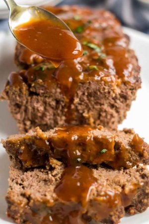 meatloaf-brown-gravy16[1].jpg