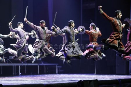 belarus-city-gomel-concert-georgian-national-ballet-sukhishvili-georgian-dances-106039992.jpg
